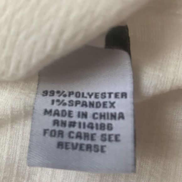 𝅺🌟LOVE Scarlett Split Hem Ruffle Sleeves Top🌟 - Picture 4 of 12